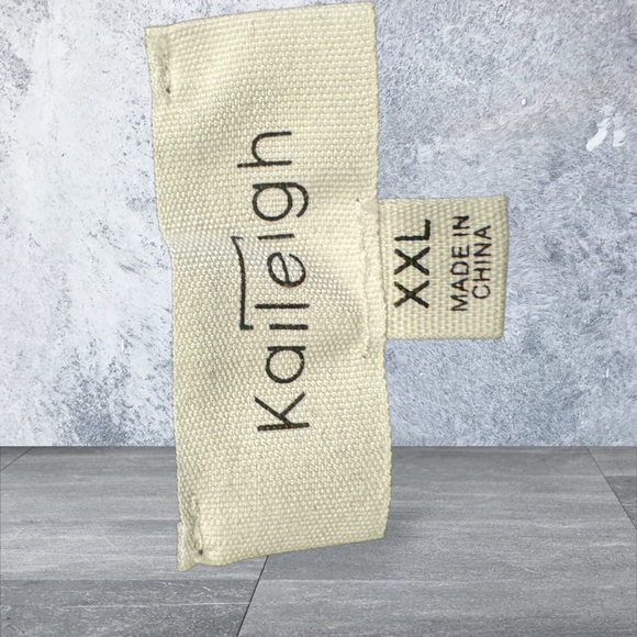 Kayleigh Black Cuffed Shorts. NWOT - Picture 3 of 3